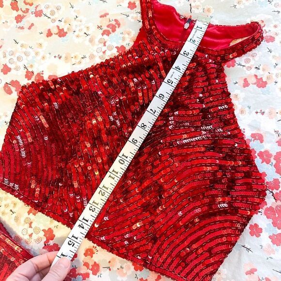 Sherri Hill Red Sequins 2-Piece Crop Top Skirt Gown Dress Slit Size 4 - 51662 - Picture 11 of 16